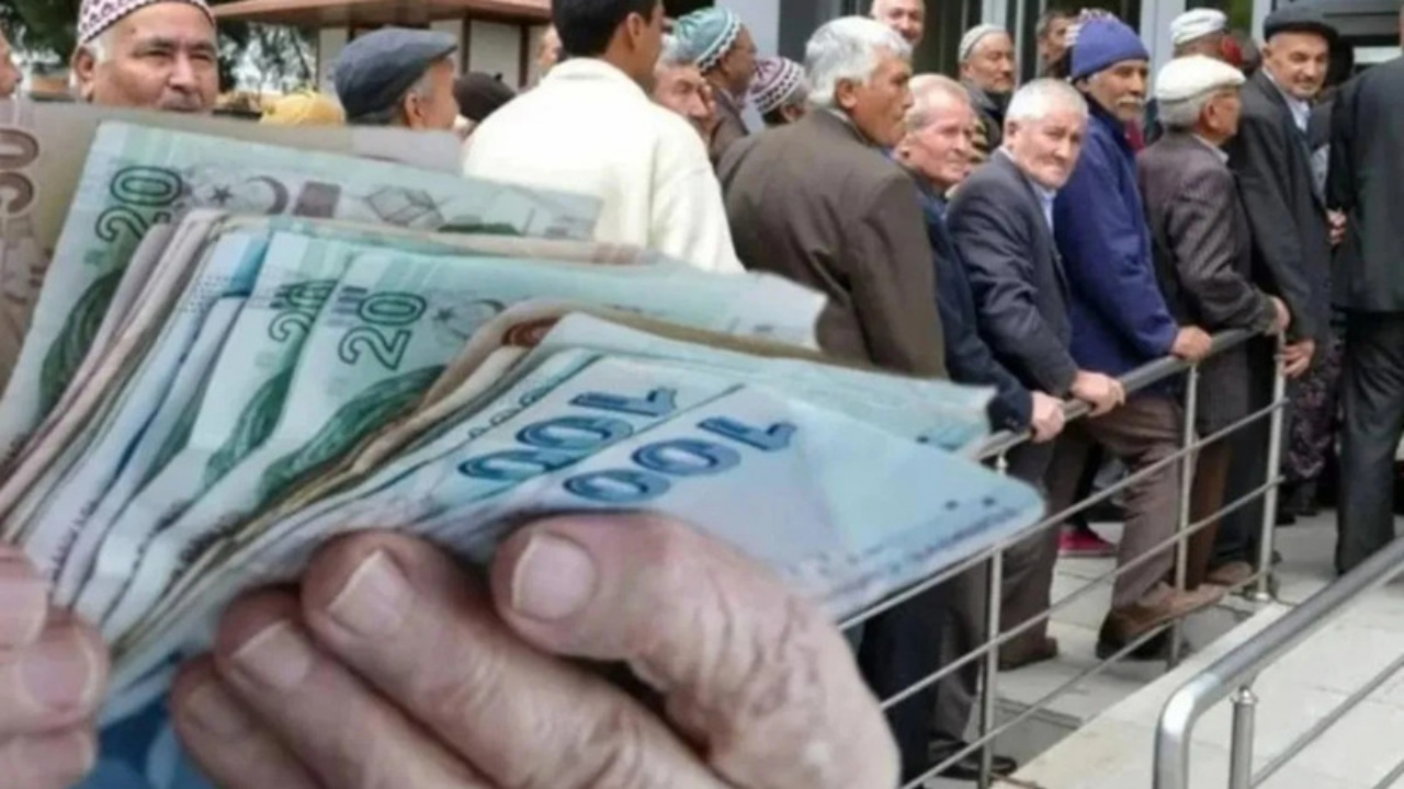 Emekliye müjde: 3.119 TL’lik maaş farkı için tarih verildi!