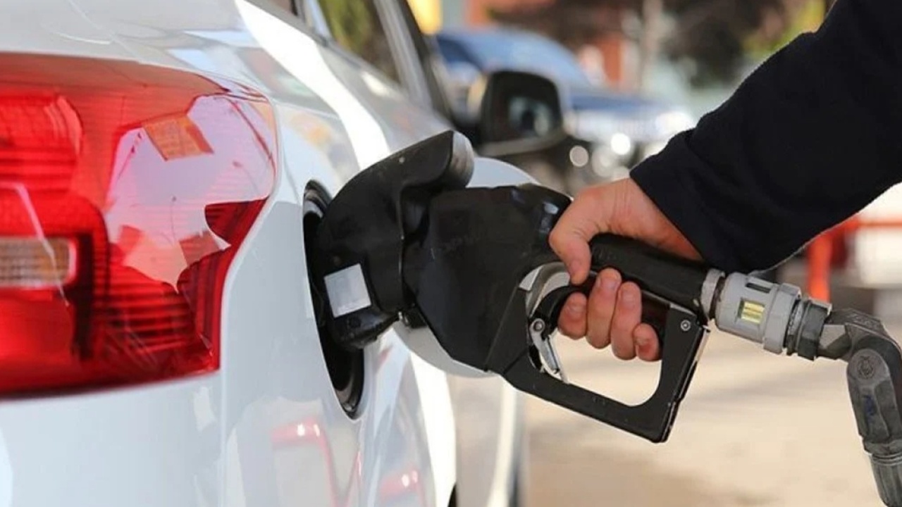 Benzine Dev Zam Kapıda: Perşembe Günü Tabela Bir Kez Daha Değişecek!